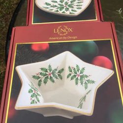 New Lenox  Dish.   In Box. Beautiful 