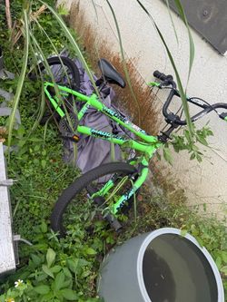 Madd Gear Freestyle BMX Bike Green