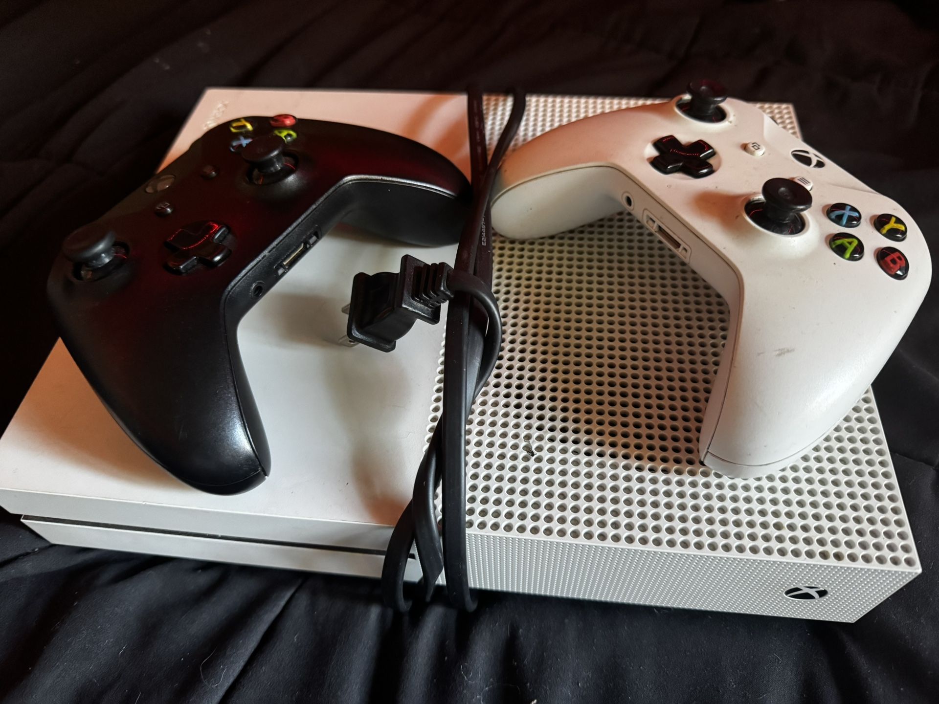 Xbox One S