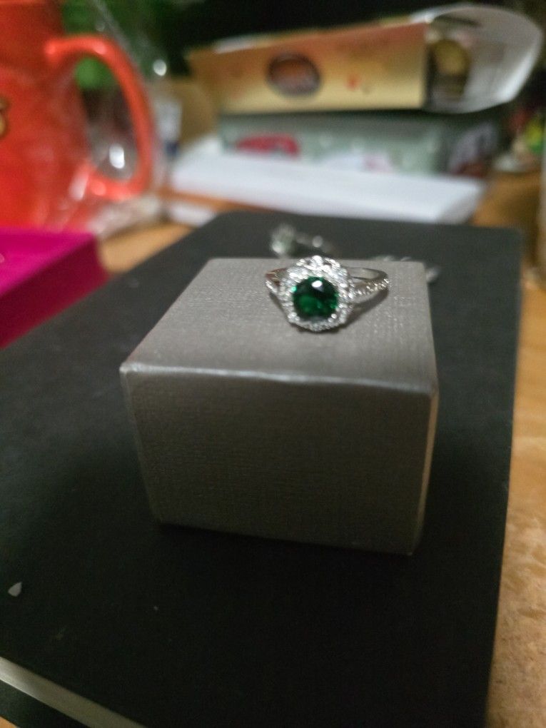925 Sterling Silver Emerald Ring I Have Sizes 7, 8 And 9