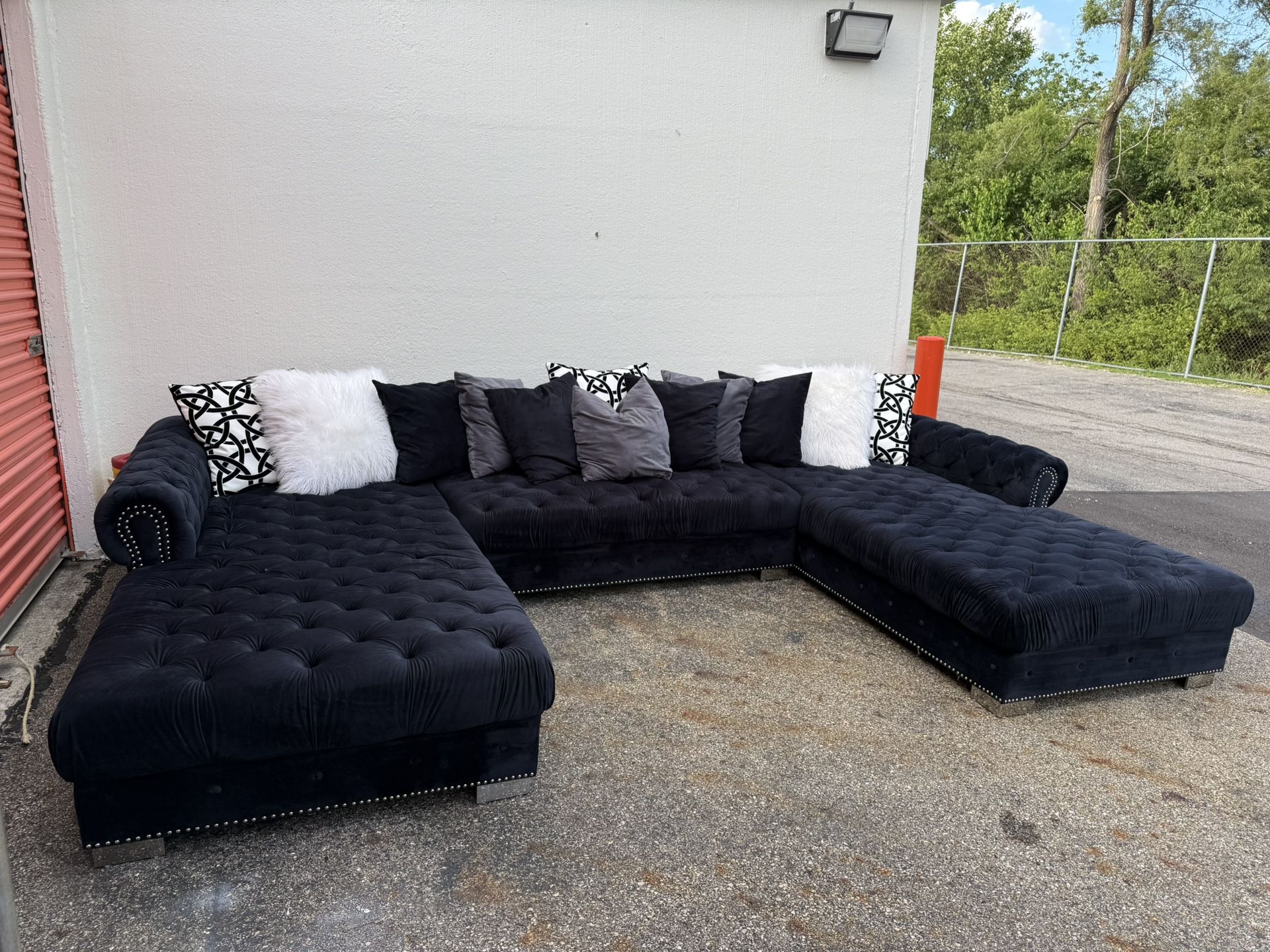 Huge Black Tufted Sectional Sofa Couch