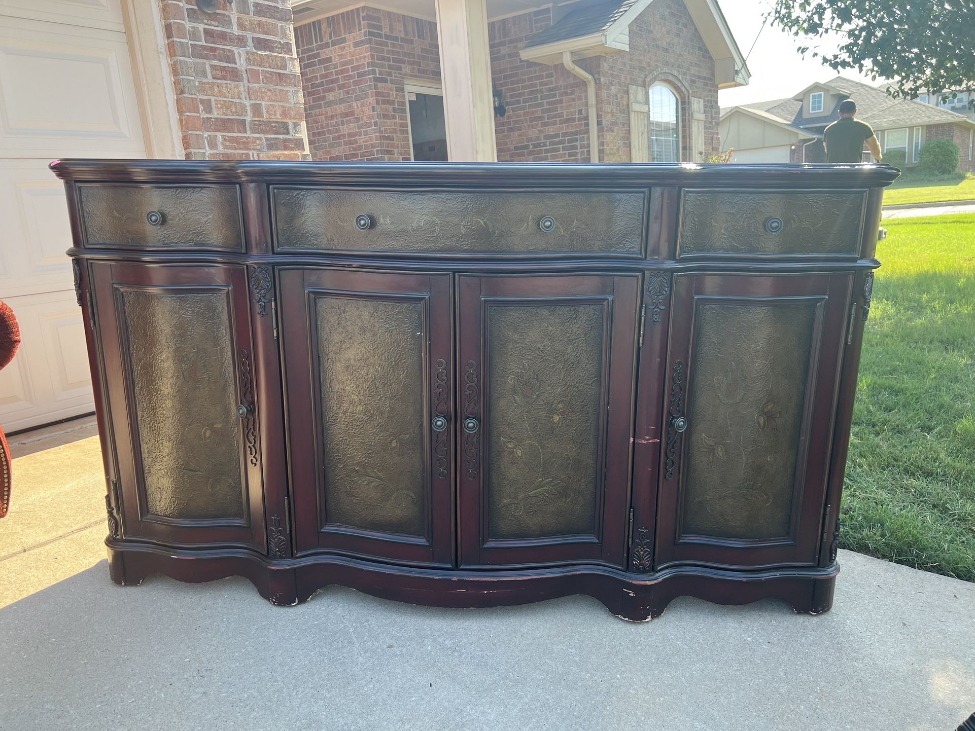 Beautiful Pulaski Credenza Table $175 OBO