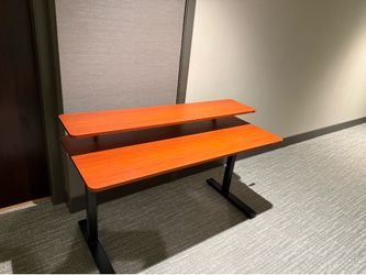 Computer desk