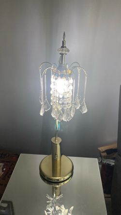2 table lamps