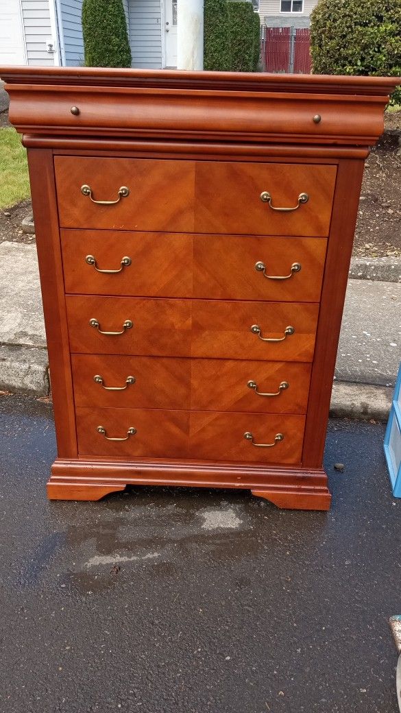 Modern Dresser