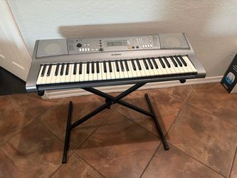 Yamaha portatone electronic keyboard