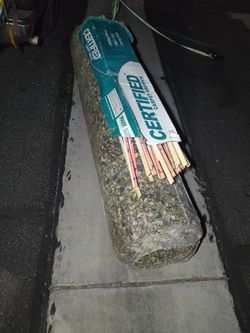 Carpet padding w/ tack strips