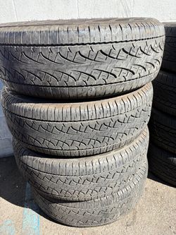 275/60/20 Pireli tires con 80% de vida las 4