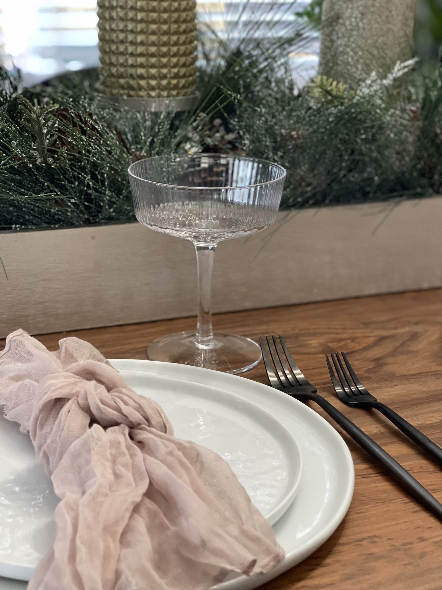 Crate And Barrel Mercer Plate Setting for Sale in WA OfferUp
