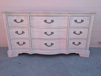 French Provincial 9-Drawer Wood Dresser