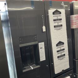 New Scratch And Dent Frigidaire 27.8 Cu Ft Black Stainless Steel French Door Fridge. 1 Year Warranty 