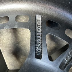 Vendo 4 Rines Nuevos 17x9 Para TOYOTA TACOMA 4RUNER Y CHEVY SILVERADO DE 6 Birlos 