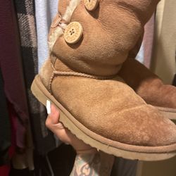 Ugg Size 7