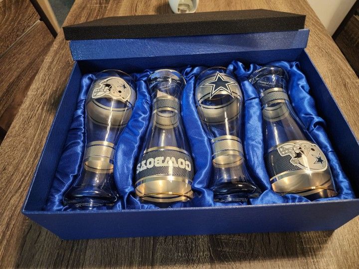 Bradford Exchange Dallas Cowboys Collectible Glass Set – Limited Edition (Set of 4)