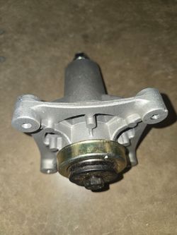 Riding Lawn Mower Spindle Assembly