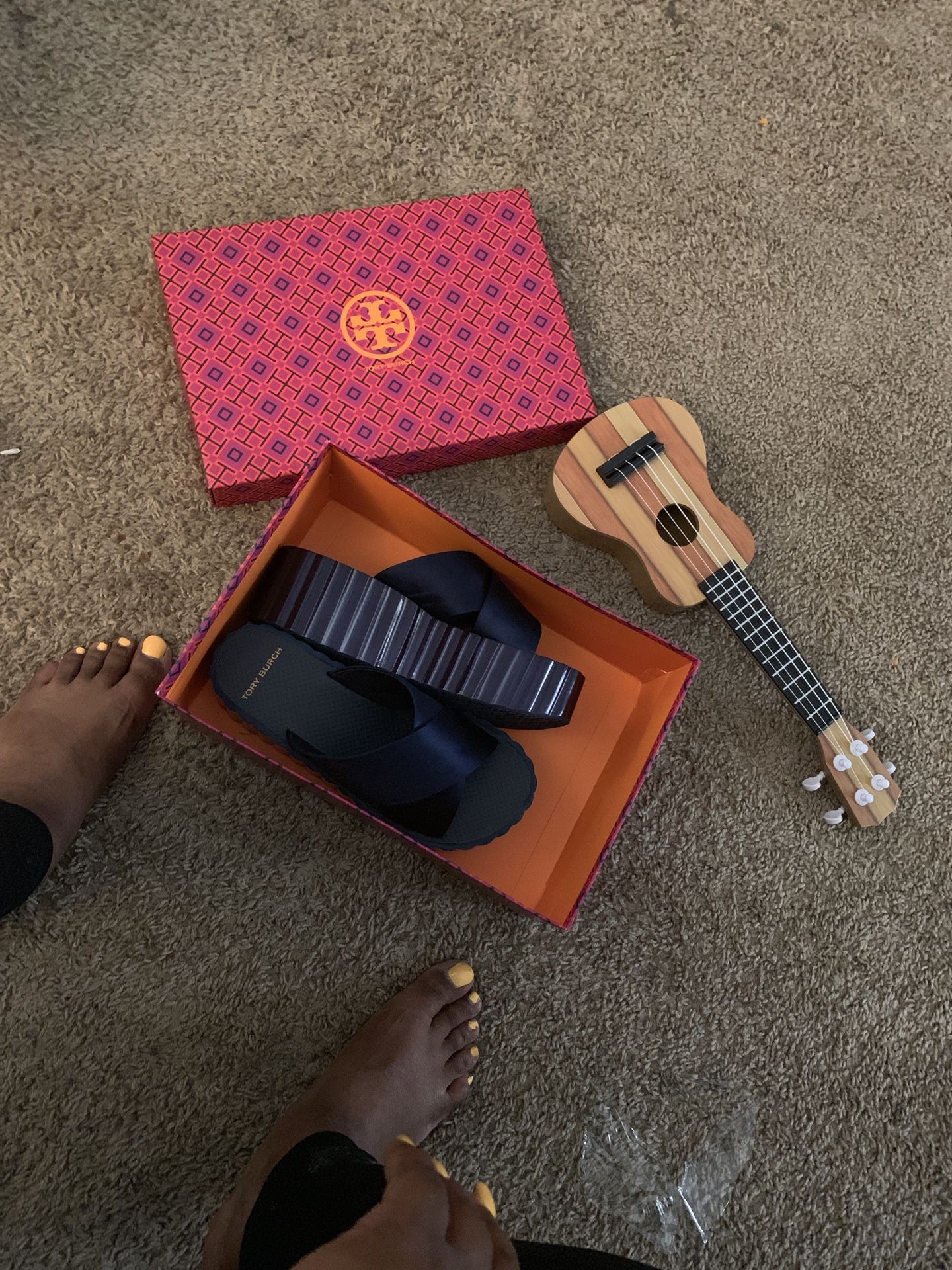 Tory burch wedge slippers