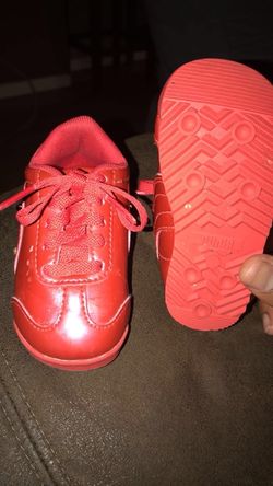 Puma toddler shoes sz 4