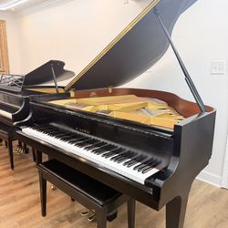 Kawai Ge1 Black Satin Baby Grand Piano
