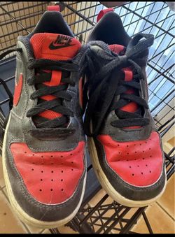 Nike Court Borough size 5.5 Red