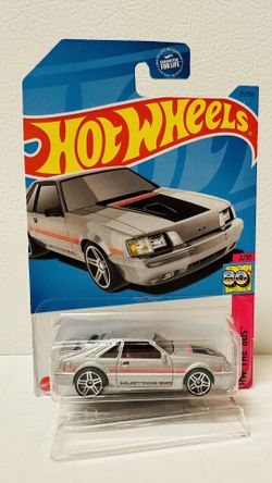  Hot wheels 1984 Ford Mustang