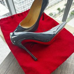 christian louboutin Pointed Toe Heels Size 38