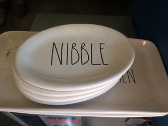 Rae Dunn Nibble Platters (4)