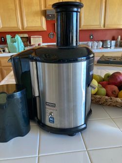Waring Commercial Juice Extractor