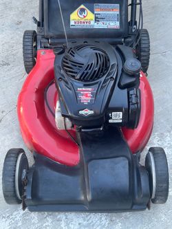 Self propelled lawnmower. Briggs and Stratton lawn mower.