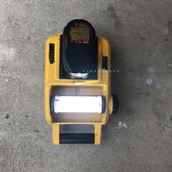 Dewalt Light 15000 Linens