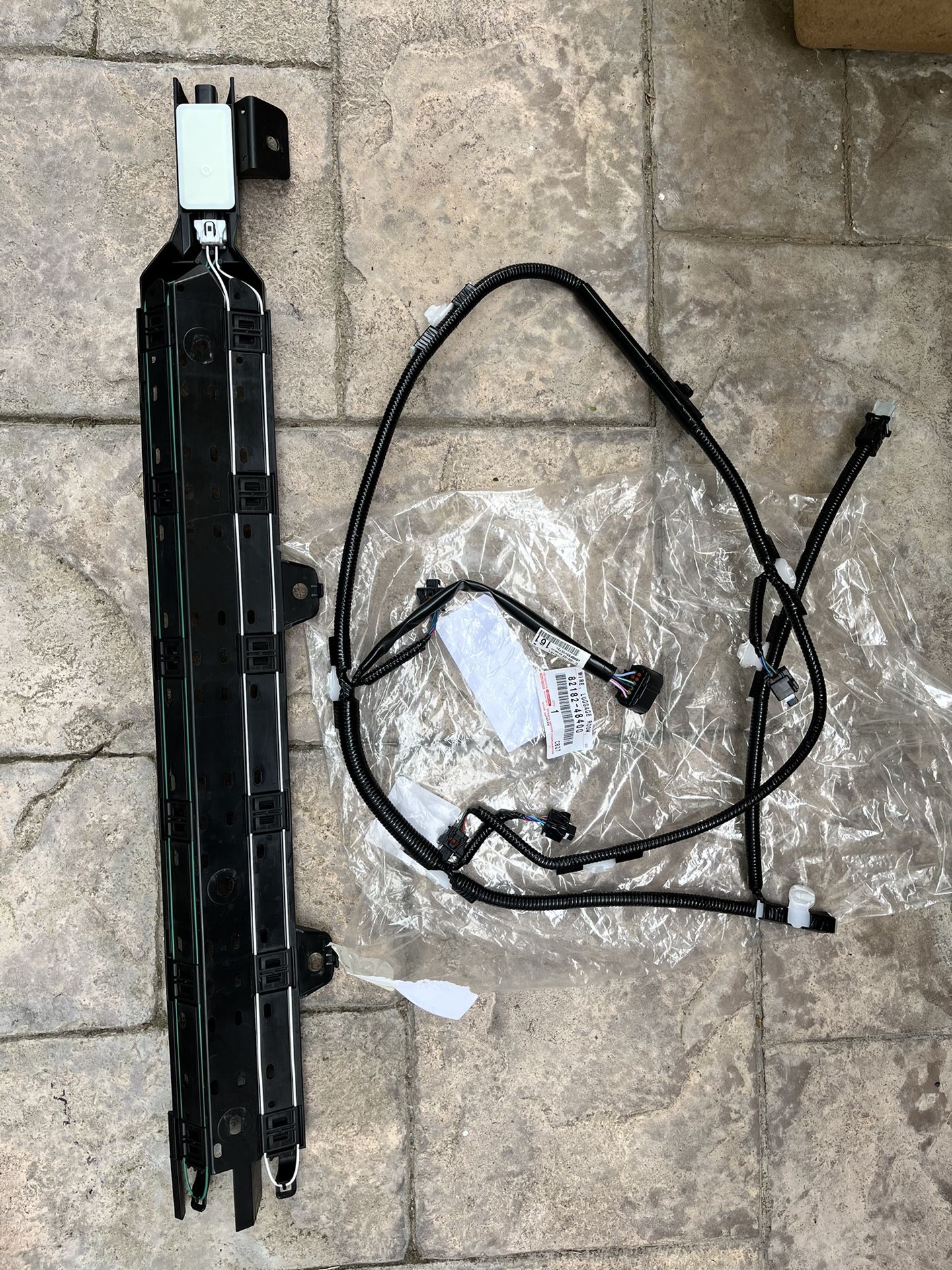 2025 Lexus RX350H Rear Hatch Door Kick Sensor And Wire Harness