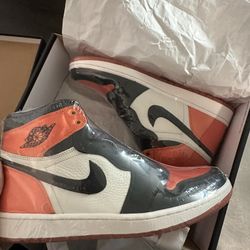 Jordan 1 Satin 