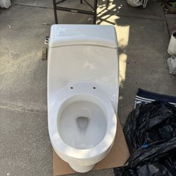 KOHLER one piece round bowl toilet (white)