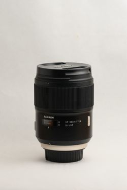 Tamron SP 35mm f/1.4 Di USD