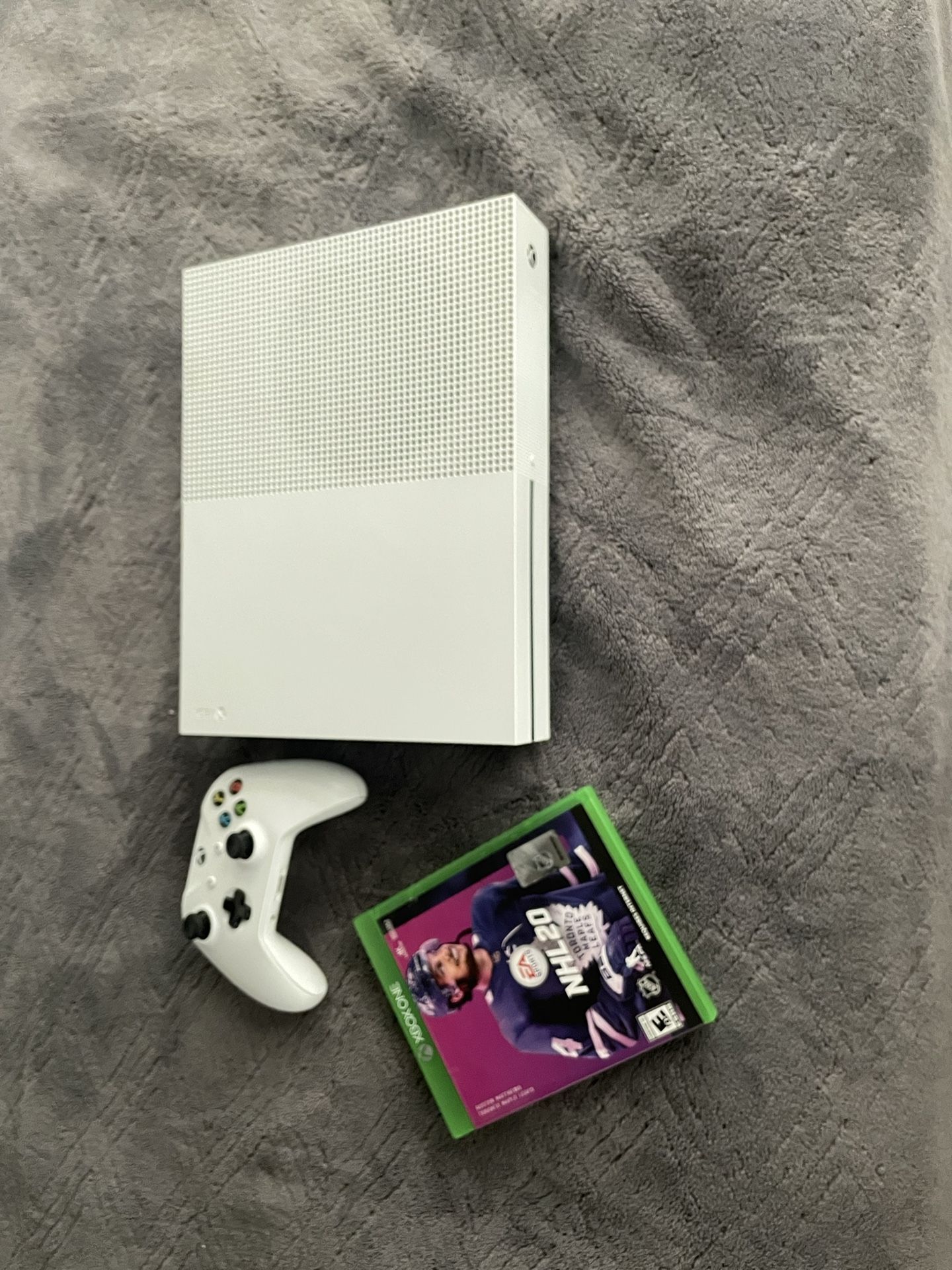Xbox One S 1TB (white)