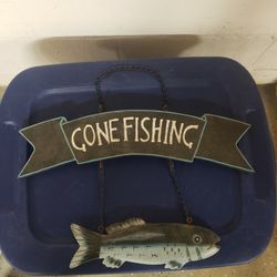 "GONE FISHING"WOOD SIGN-