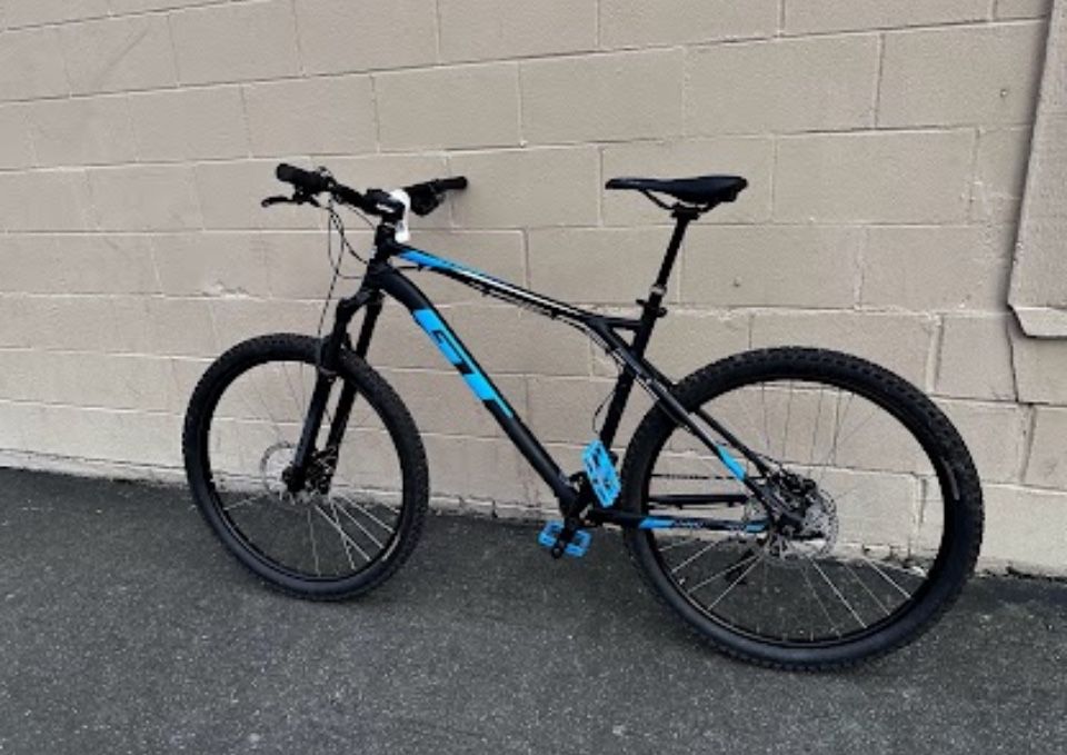 Men’s Mountain Bike MTB size large- Upgrades