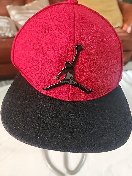 Nike Air Jordan Jumpman 23 - Red Elephant Print Youth OSFM Flatbill Snapback Cap