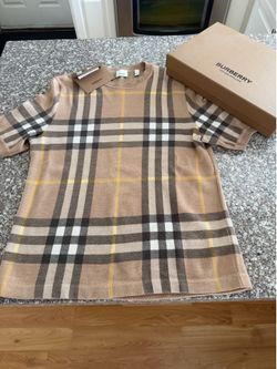 Men’s Burberry sweater