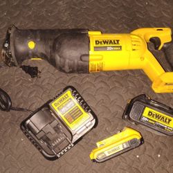 DeWalt 20v Max Reciprocating Saw Includes 2 Batteries And Charger!!