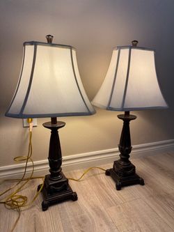 Pair of Traditional Table Lamps
