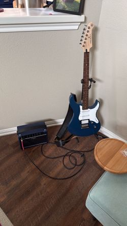 Yamaha Pacifica 112V