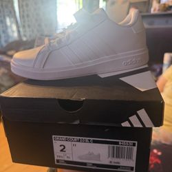 2Y Adidas Grand Court SHOES