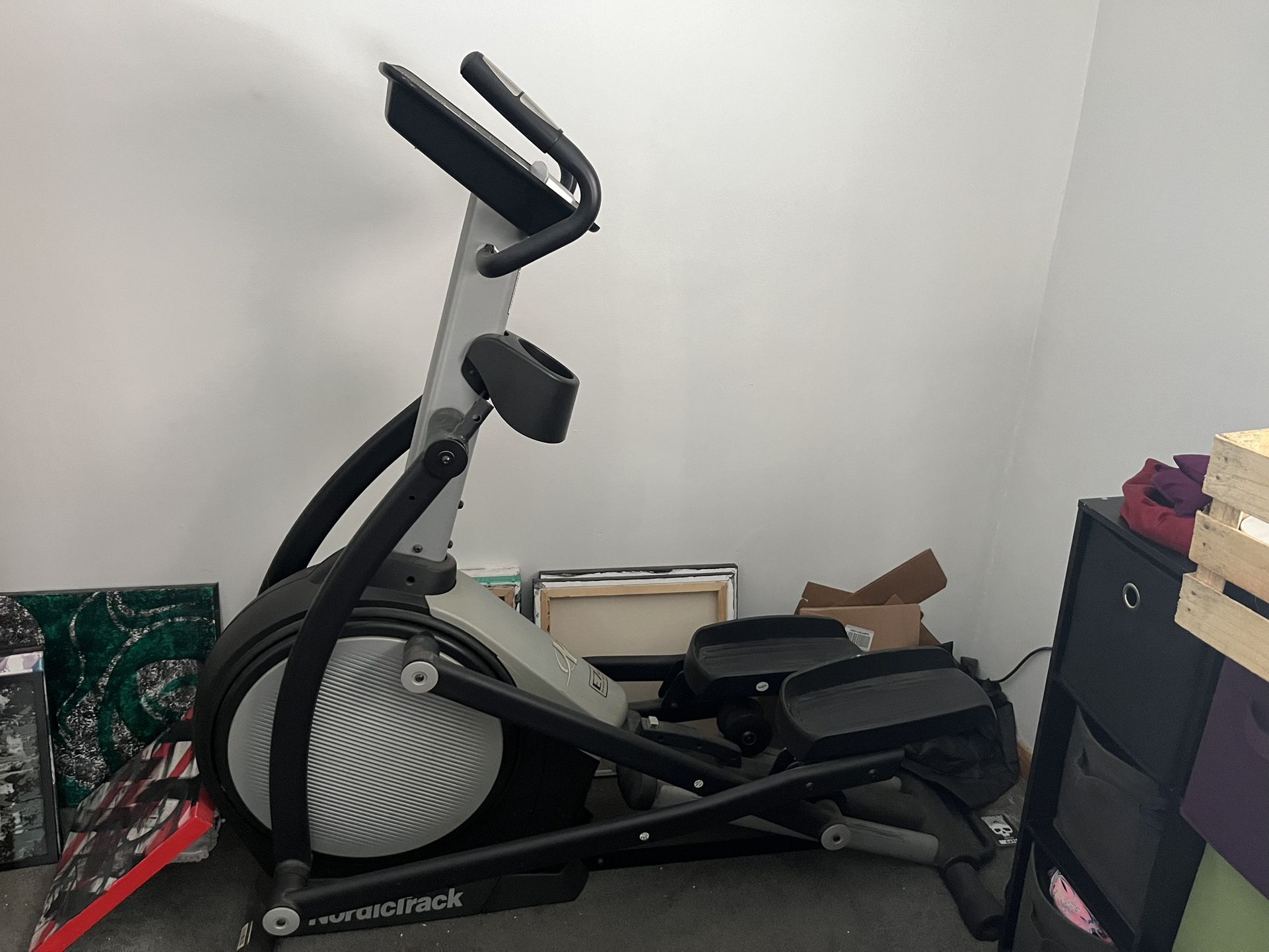 Nordic track E7 Sv Front Drive Elliptical