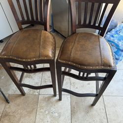 Triple Barstool New , it is very beautiful and quality leather