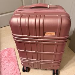 Suitcase 