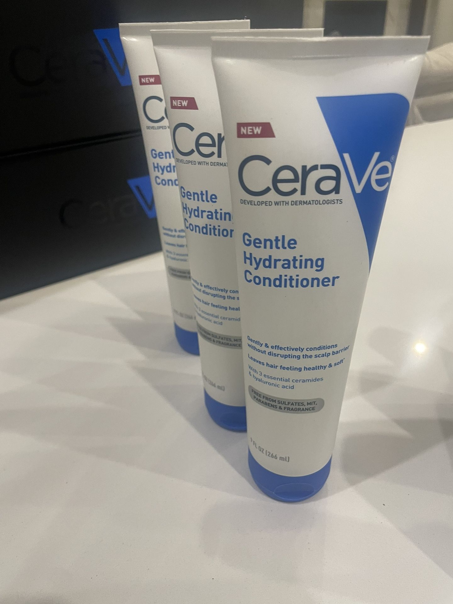 CeraVe Hydrating Gentle Conditioner New 9 Oz Bottle