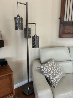 Modern floor lamp