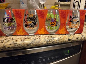 4pk Halloween wine glasses