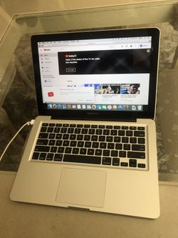 2010 MacBook Pro 13 inch 2.26Ghz 4GB Memory 500GB Hard drive