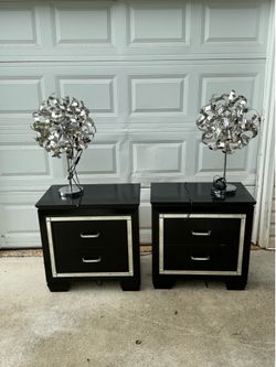 Modern glam nightstand w/ chrome lamp